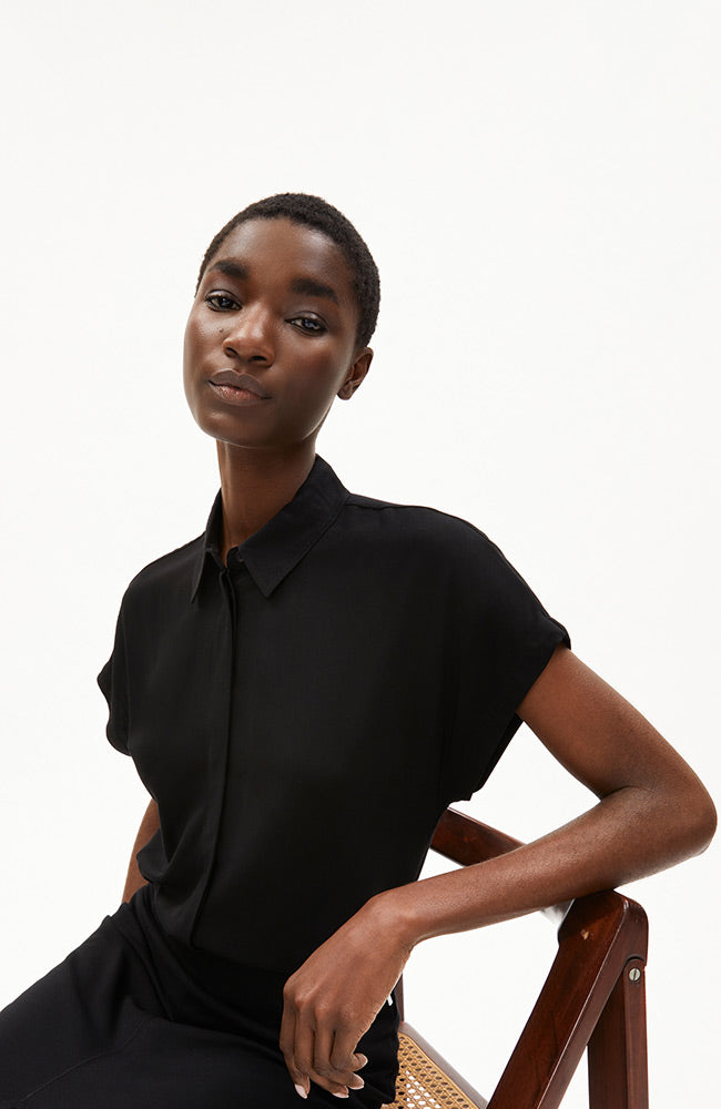 ARMEDANGELS Larisaana blouse black | Sophie Stone