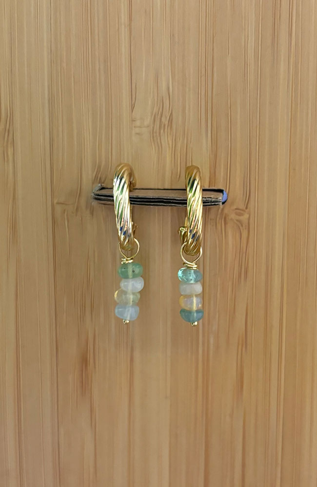 Jules Bean Ohrringe Opal vergoldetes Sterlingsilber | Sophie Stone