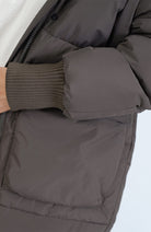 Embassy of Brick and Logs Ry puffer parka brown | Sophie Stone