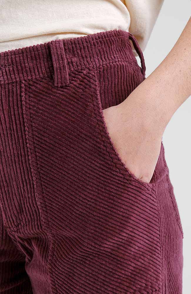 Dedicated Vara workwear pant corduroy fig red from organic cotton | Sophie Stone