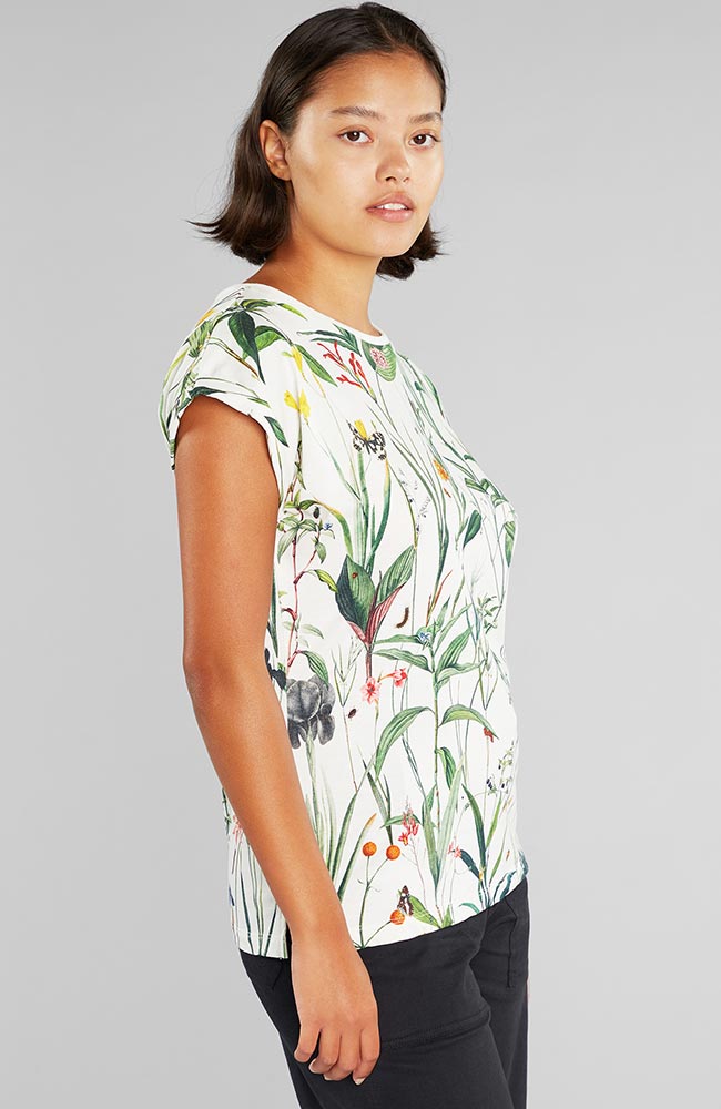 Dedicated Visby flower field white shirt organic cotton | Sophie Stone