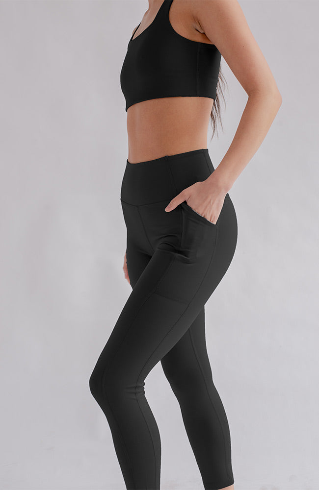 Girlfriend collective compressive high-rise pocket leggings black RPET | Sophie Stone