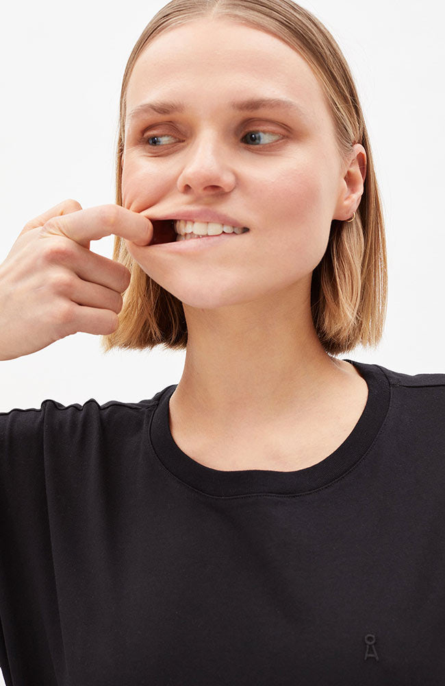 ARMEDANGELS Idaa black | Sophie Stone