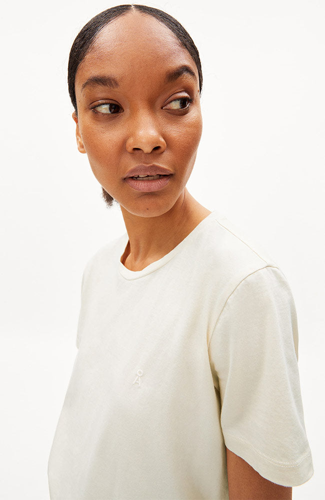 ARMEDANGELS Maraa t-shirt oatmilk | Sophie Stone