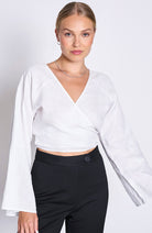 JAN N JUNE Rora wrap blouse wit van linnen voor dames | Sophie Stone