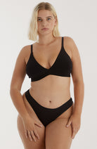 Organic Basics | Core string zwart organic basics biologisch katoen dames | Sophie Stone