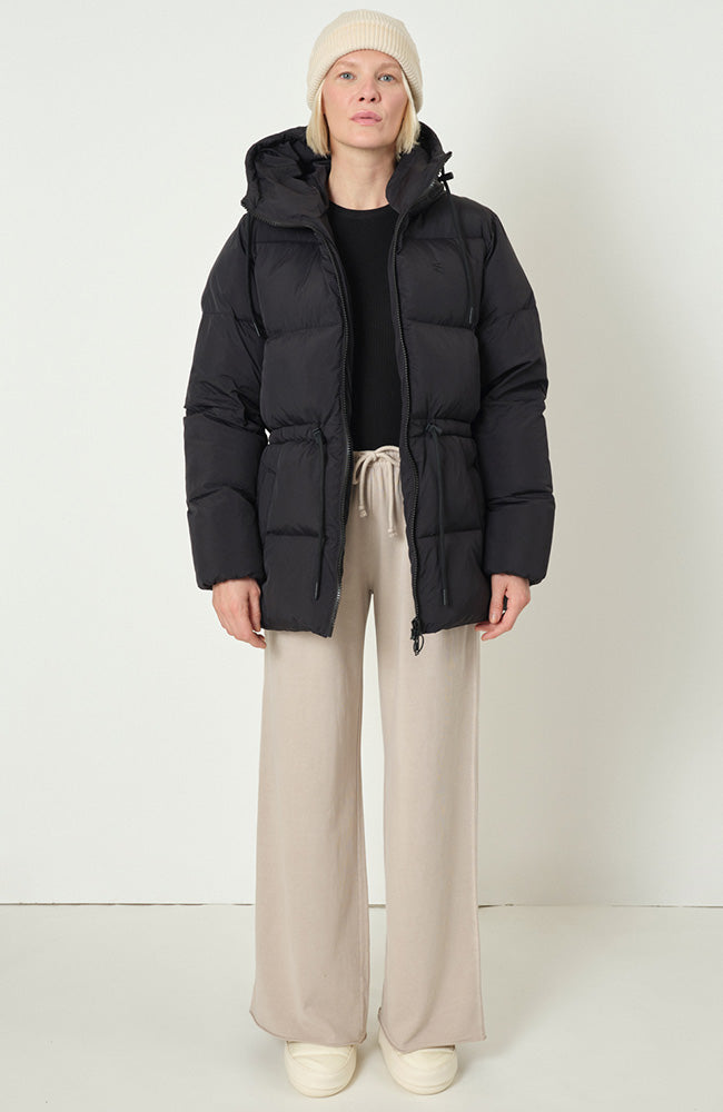 Embassy of Brick and Logs Vervier puffer jacket black recycled material | Sophie Stone 