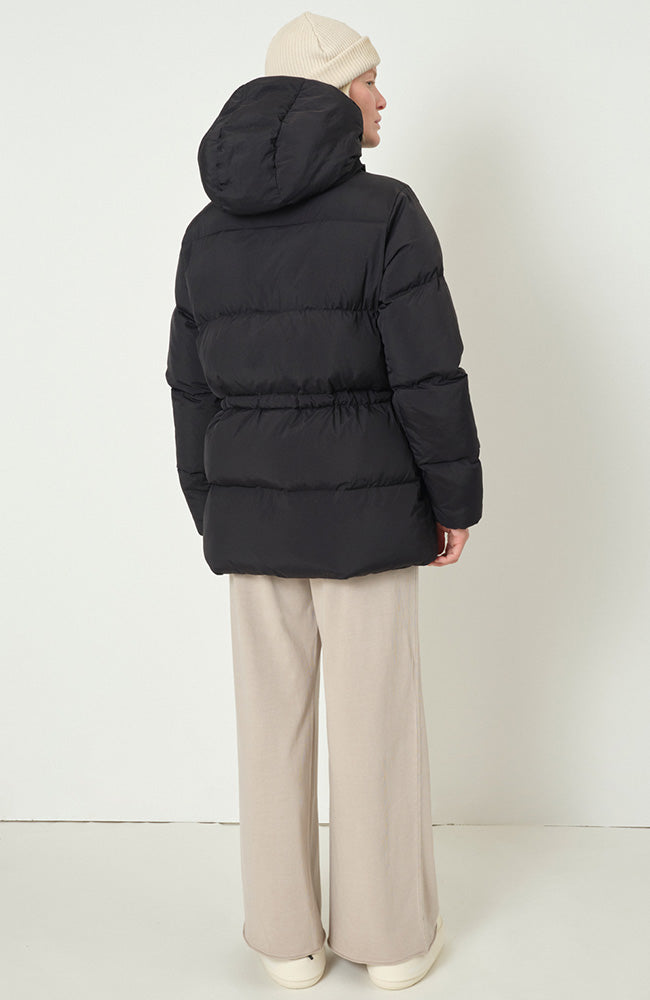 Embassy of Brick and Logs Vervier puffer jas black gerecycled materiaal dames | Sophie Stone 