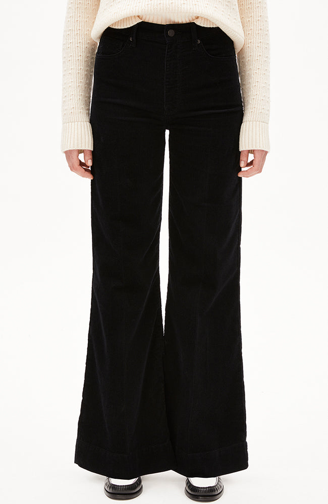 ARMEDANGELS Murliaa corduroy pants black | Sophie Stone