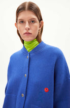 ARMEDANGELS Aalison college vest-jas in blauw van bio katoen en wol | Sophie Stone