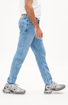 ARMEDANGELS Aarjo jeans tarpa cloud made of organic cotton man | Sophie Stone