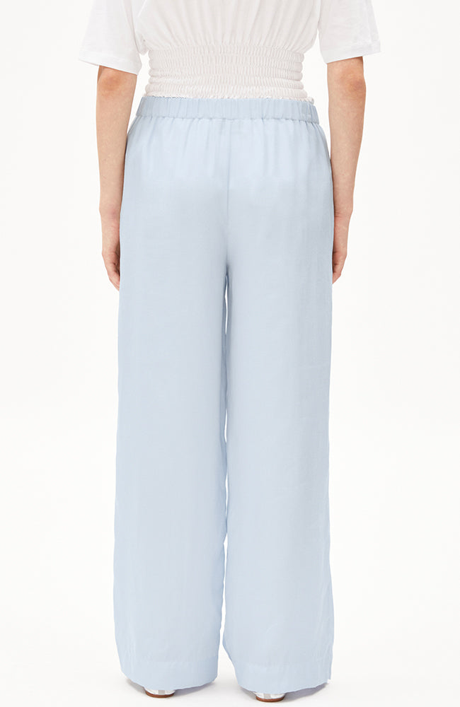 ARMEDANGELS Jonvaali morning sky pants in 100% viscose (LENZING™ ECOVERO™) women| Sophie Stone