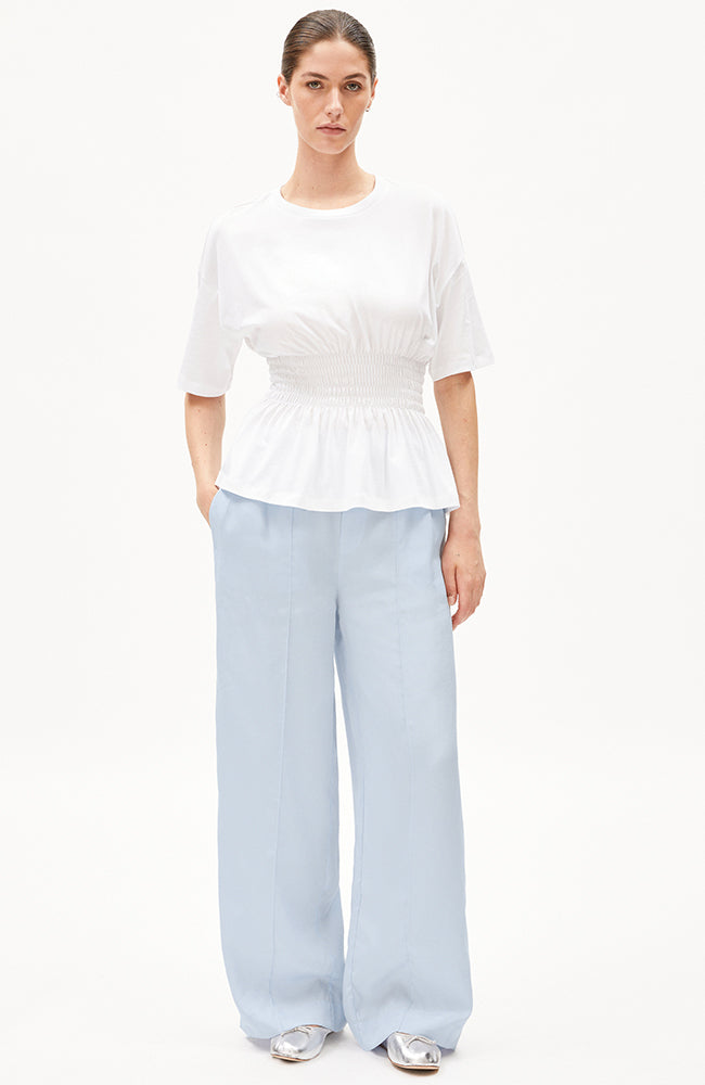 ARMEDANGELS Jonvaali morning sky pants in 100% viscose (LENZING™ ECOVERO™) Women | Sophie Stone