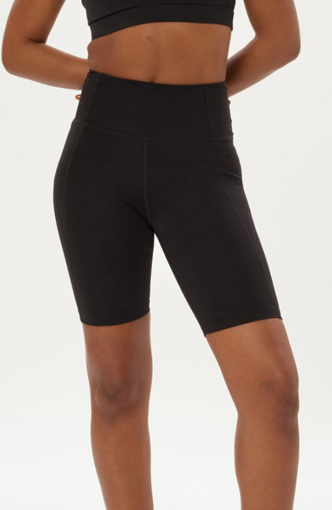 Girlfriend Collective Compressive high-rise bike shorts black | Sophie Stone