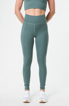 Girlfriend collective compressive high-rise legging hunter RPET dames | Sophie Stone