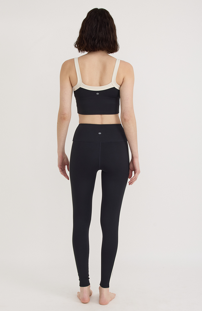 Organic Basics Active Flow Leggings Black from Recycled Nylon Women | Sophie Stone