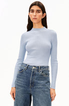 ARMEDANGELS Alaania coltrui mist blue bio katoen dames | Sophie Stone