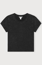 Organic Basics Core Baby-T-Shirt schwarz aus Bio-Baumwolle Damen | Sophie Stone