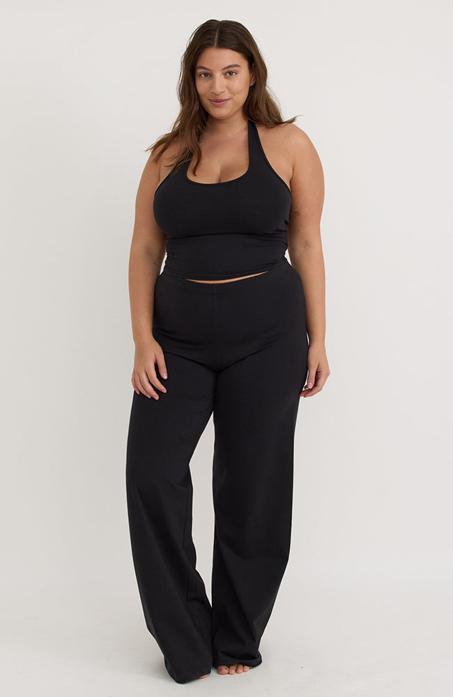 Organic Basics Core straight pants black in organic cotton | Sophie Stone