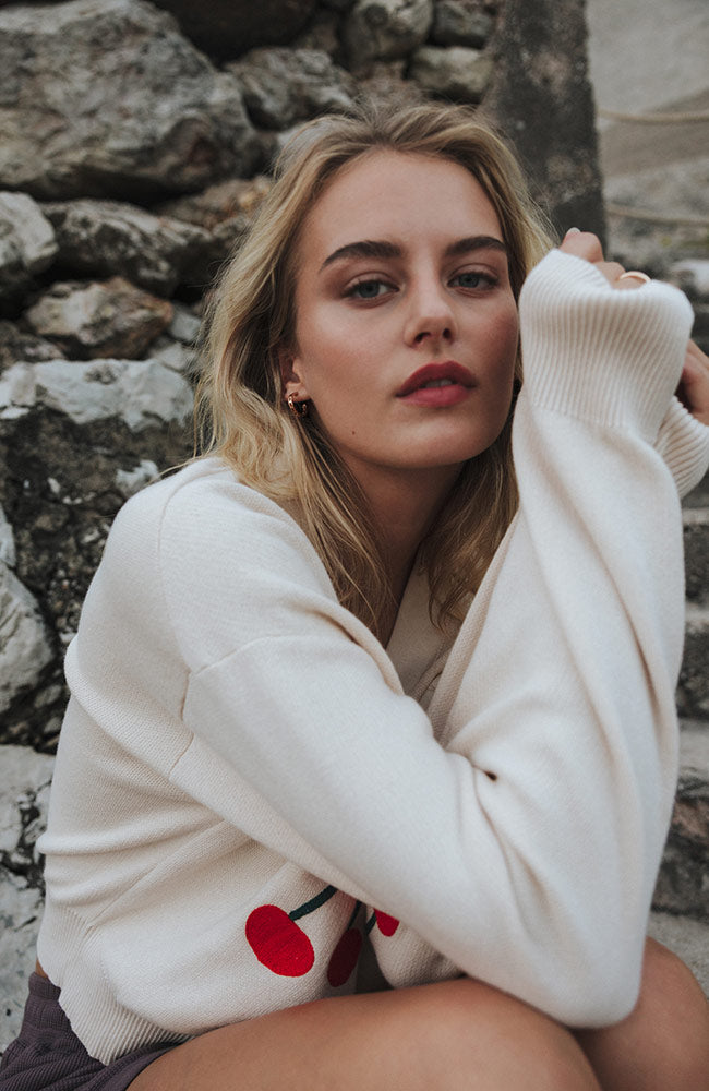 Dedicated Kanan vest vanilla white berries organic for women | Sophie Stone