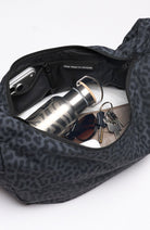 GOT BAG Moon bag ruffle cat shark black gerecycled materiaal vrouw | Sophie Stone