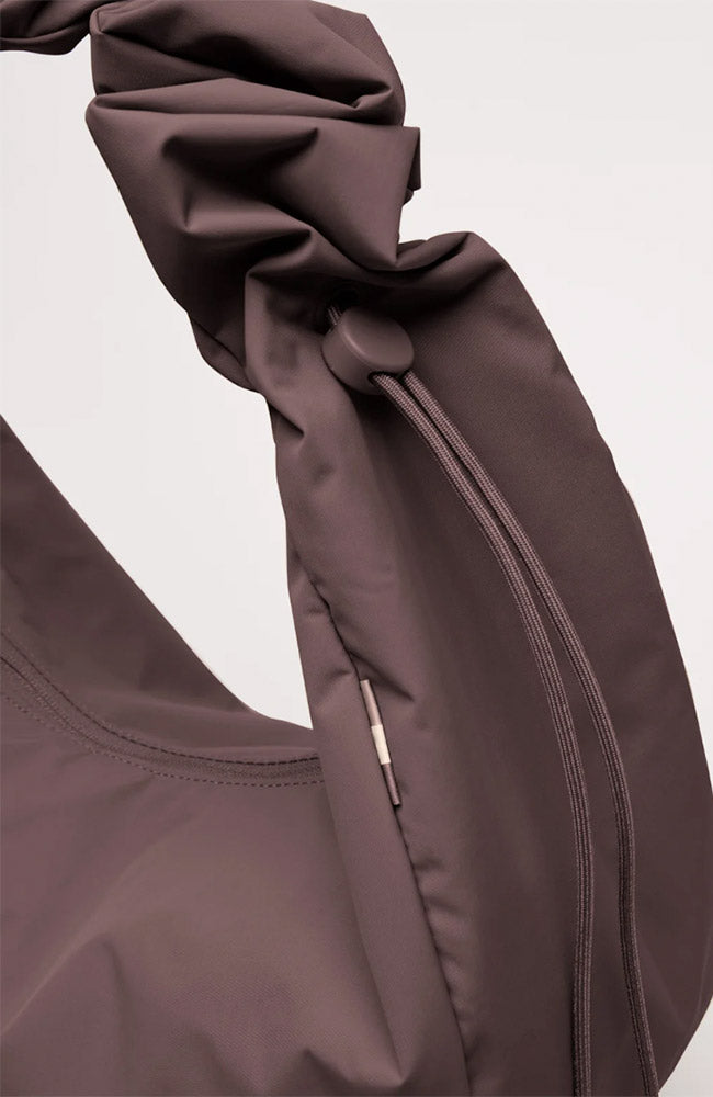 GOT BAG Moon bag ruffle bruin sea lion gerecycled materiaal uniseks | Sophie Stone