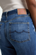 Kings of Indigo Inoe Jeans Baumwolle blau Flex Mid Worn Bio-Baumwolle Damen | Sophie Stone