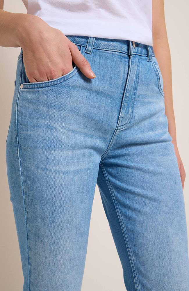Lanius Flared high-waist jeans light blue van duurzaam biologisch katoen voor dames | Sophie Stone