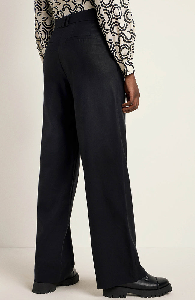 Lanius Marlene pants black in organic cotton and lyocell TENCEL materials | Sophie Stone