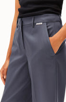 ARMEDANGELS Leandraa broek blauw moonshadow van 98% Lyocell TENCEL vrouw | Sophie Stone