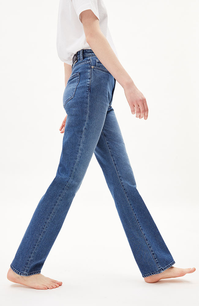 ARMEDANGELS Linnaa bootcut cenote jeans | Sophie Stone