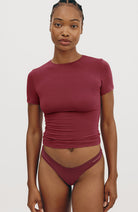 Organic Basics Flex string rood 91% biologisch katoen katoen dames | Sophie Stone