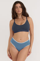 Organic Basics Core briefs blauw 95% bio katoen dames | Sophie Stone