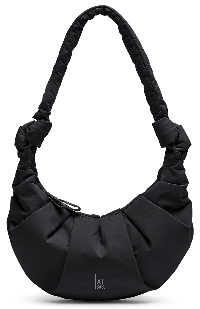 GOT BAG Pleat Moon Tasche klein schwarz aus Ozeanplastik unisex | Sophie Stone