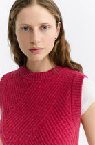 Thinking MU Kaia spencer rood van wol vrouw | Sophie Stone