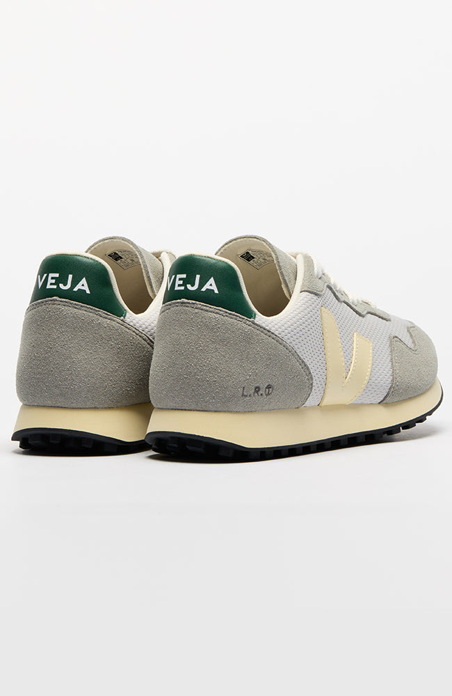 VEJA SDU Alveomesh sneaker light grey butter from recycled polyester men | Sophie Stone