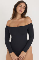 Organic Basics Smooth off-shoulder bodysuit zwart nylon voor dames | Sophie Stone