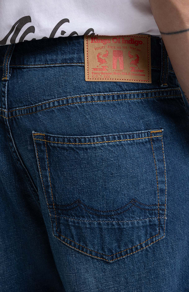 Kings of Indigo Sushan Jeans Hopcete Electric dark aus Bio-Baumwolle für Herren | Sophie Stone