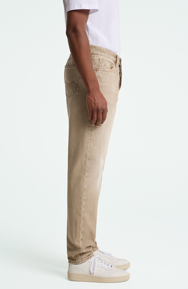 Kings of Indigo Sushan jeans retro beige worn made from organic cotton for men | Sophie Stone