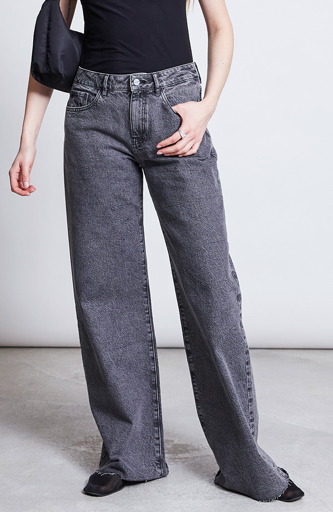 JAN 'N JUNE Sunny jeans light gray in organic cotton for women | Sophie Stone