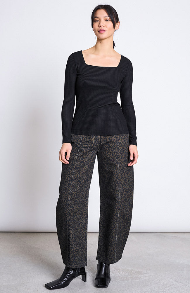 JAN 'N JUNE Fria top zwart van 96% lyocell TENCEL voor dames | Sophie Stone