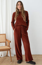 TWOTHIRDS Abruka broek wine van o.a. 76% bio katoen dames | Sophie Stone