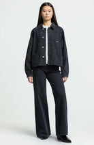 Kings of Indigo Tanja jeans stripe black worn 100% GOTS bio katoen dames | Sophie Stone