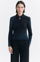 Thinking MU Crinkle Agostina top blauw van 100% gerecycled polyester dames | Sophie Stone