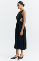 Thinking MU Kin dress black made from organic cotton for women | Sophie Stone