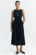 Thinking MU Kin dress in black, made from organic cotton for women | Sophie Stone
