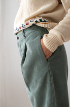 TWOTHIRDS Haruku corduroy pants green 100% bio katoen dames | Sophie Stone