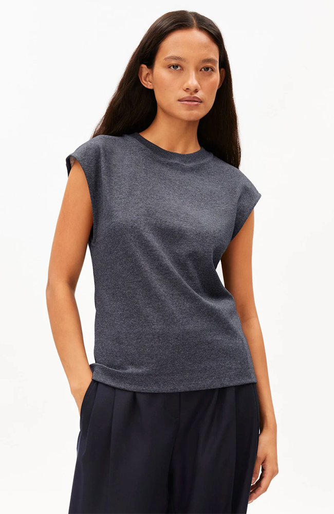 ARMEDANGELS Unwasted top steel melange van katoen voor dames | Sophie Stone