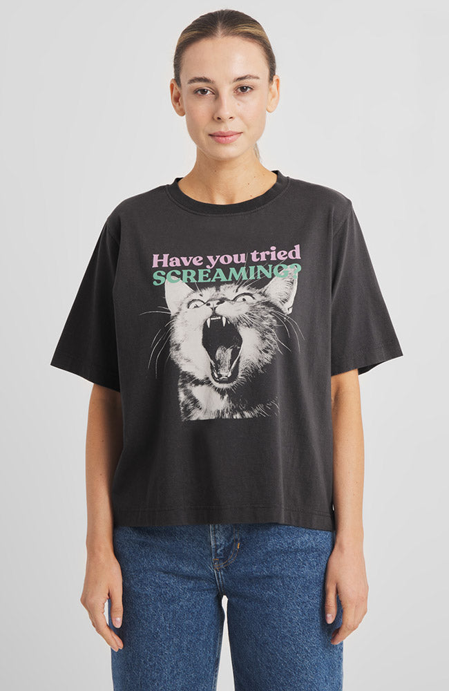 Dedicated Vadstena t-shirt screaming cat grijs bio katoen dames | Sophie Stone
