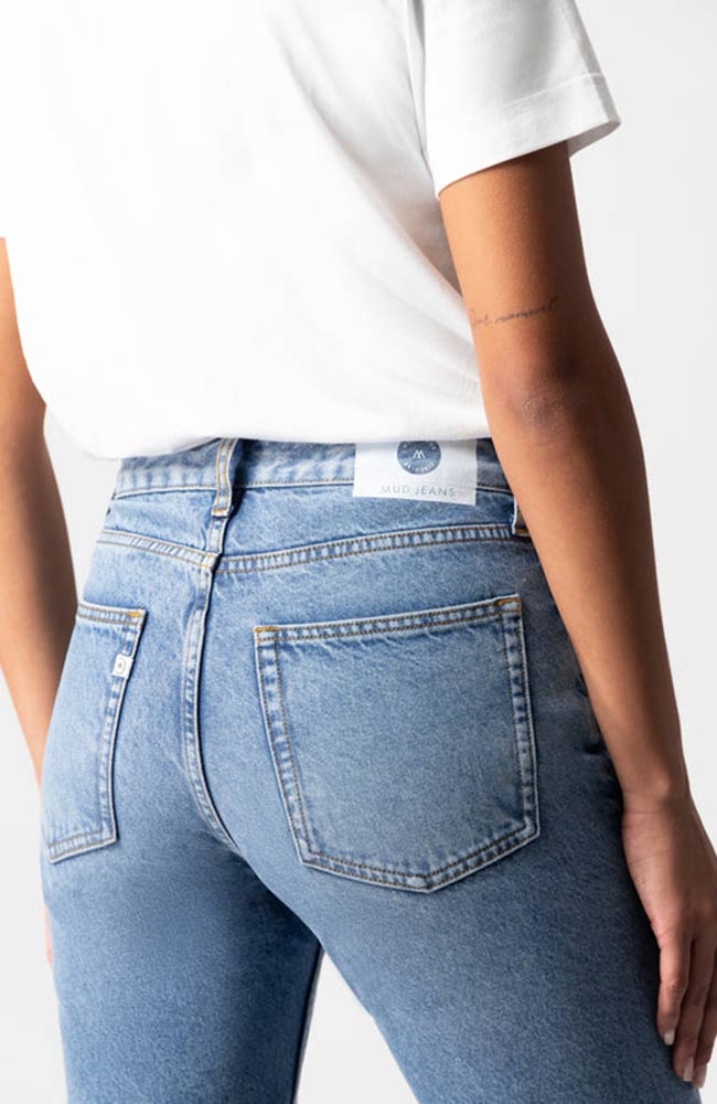 MUD jeans Easy Go stone vintage van duurzaam biologisch katoen | Sophie Stone